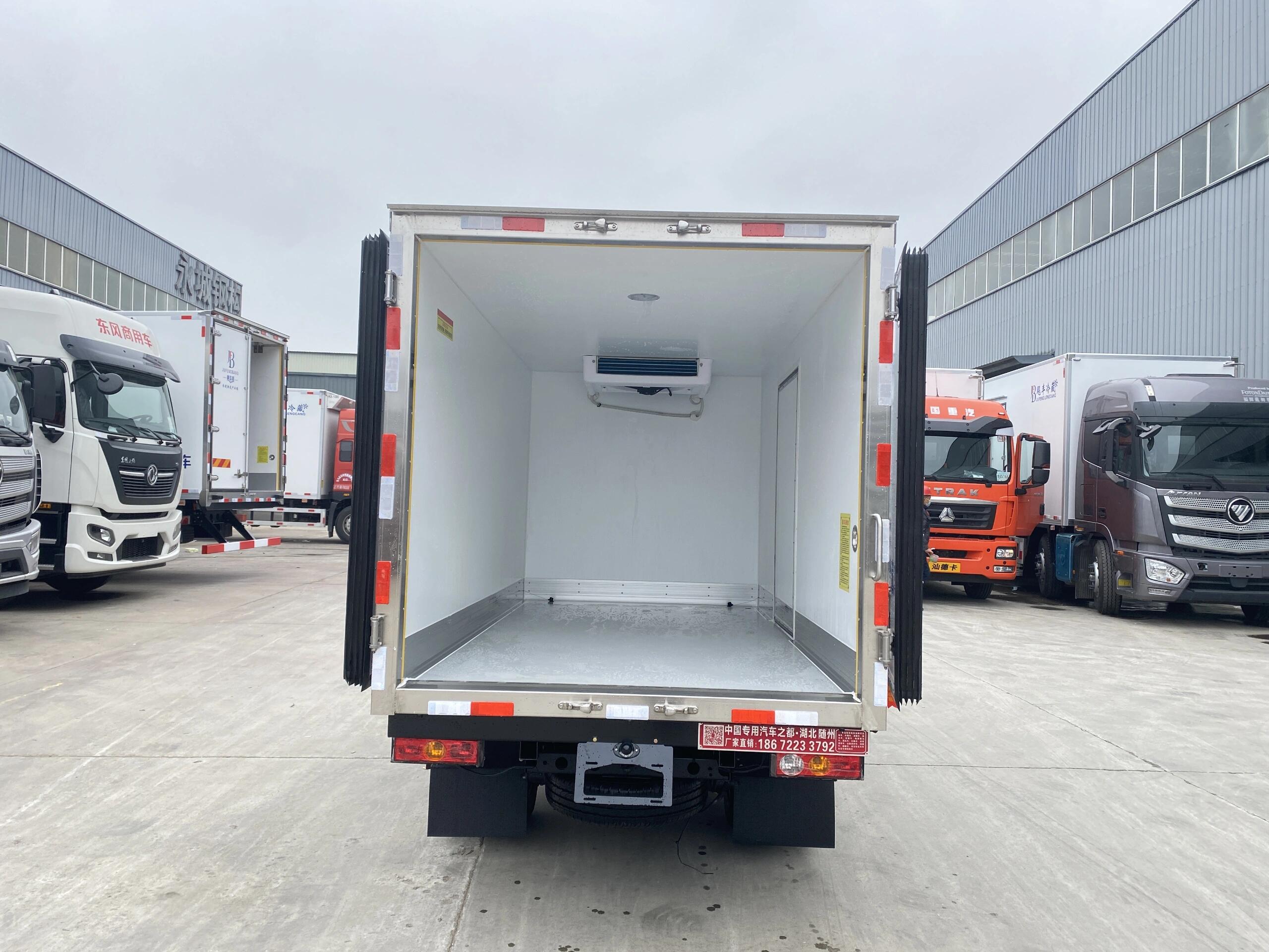 福田祥菱M1小型冷藏车 城市冷链配送的高效解决方案